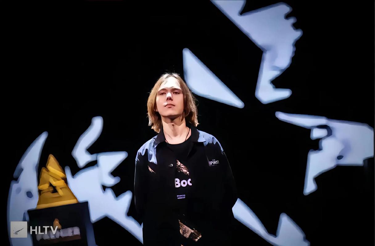 英雄联盟S12小组赛第八日总结：GENG还是第一