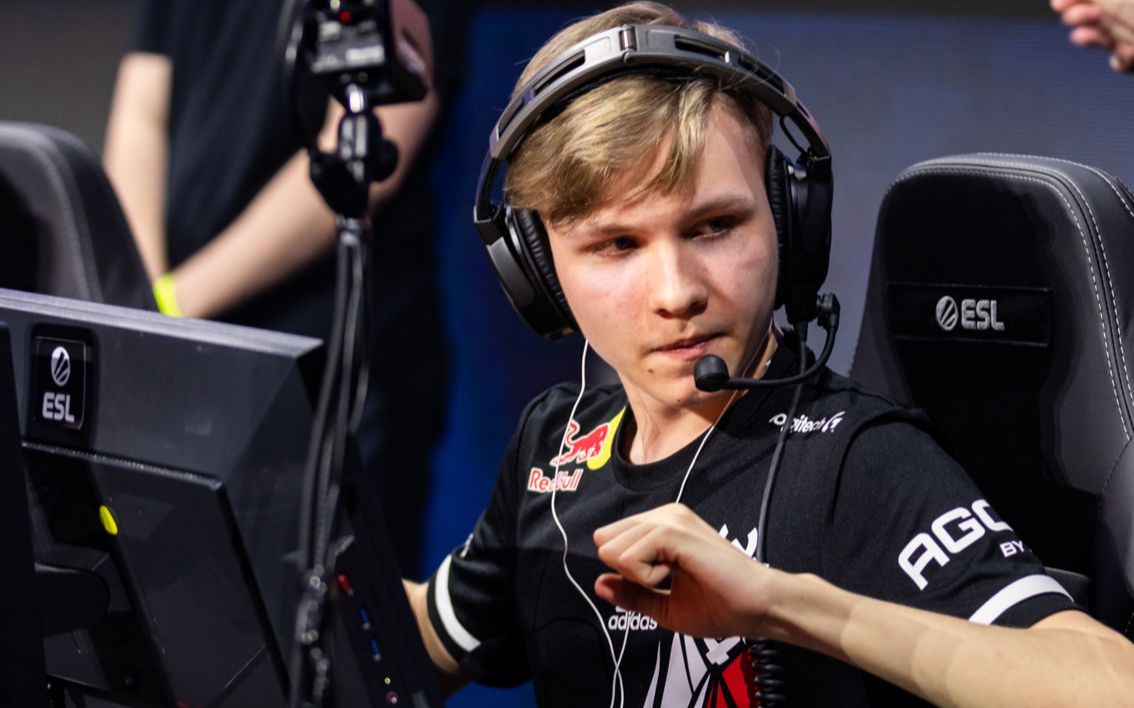 英雄联盟官方公布首位名人堂选手：欢迎Faker进入名人堂