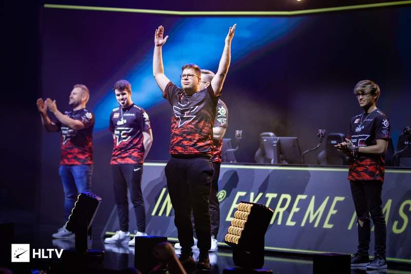 FURIA Esports 击败 NAVI，成为 2025 年 Thunderpick 世界锦标赛的冠军