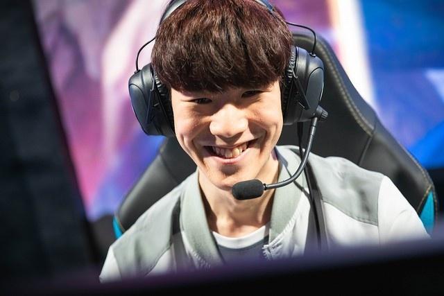 LNG官博更新：对阵IGY赛场返图